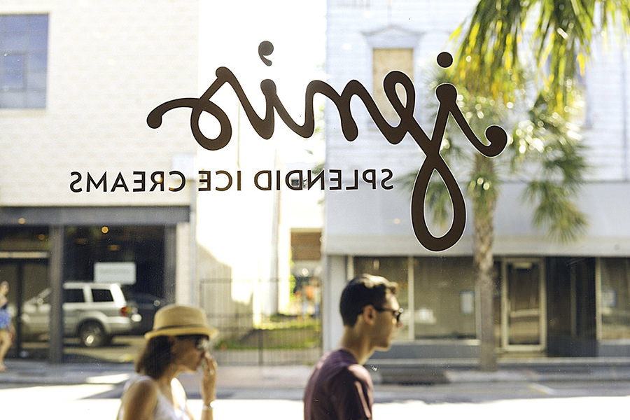 Where to Dine + Drink The Best Charleston Restaurants